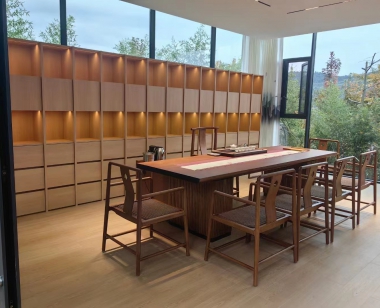 成都释玥森林酒店