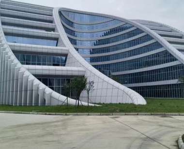 幕墙高空清洁保养