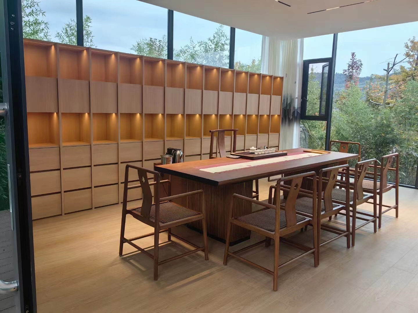 成都释玥森林酒店