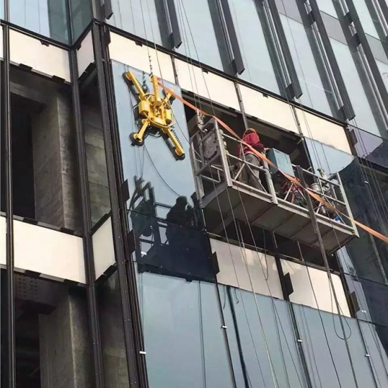 更换幕墙玻璃工程