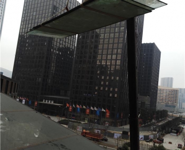 更换幕墙玻璃工程