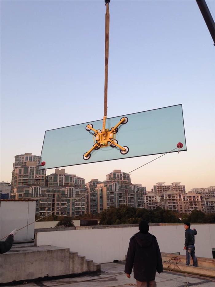 更换幕墙玻璃工程