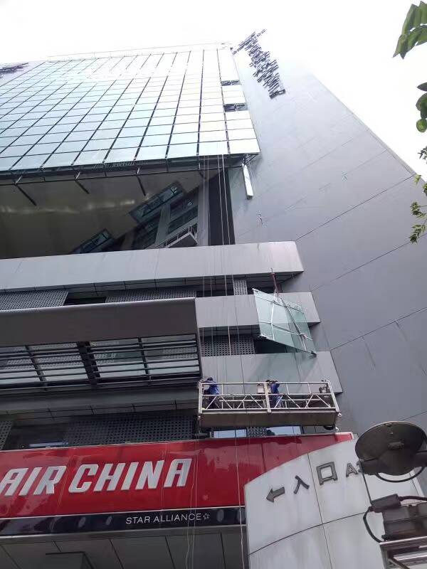 更换幕墙玻璃工程